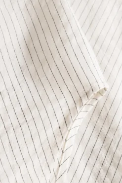 Mo Oversized Striped Shirt><noscript><img width=